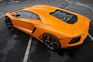 Photo d'une Lamborghini Aventador orange